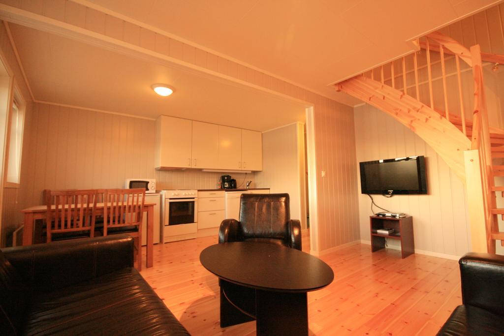 Sarnes Seaside Cabins Гоннінґсвоґ Екстер'єр фото