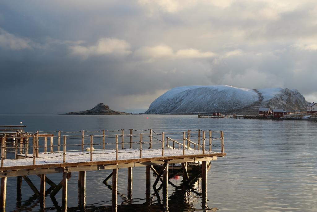 Sarnes Seaside Cabins Гоннінґсвоґ Екстер'єр фото